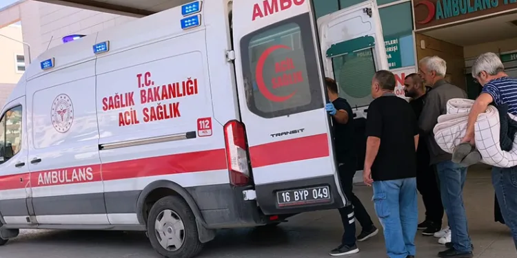 İnegöl’de sobadan sızan gazdan etkilenen çift hastanelik oldu