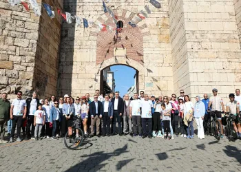 Bursa’da ‘Arabasız Bir Gün, Hareketli Bir Kent’