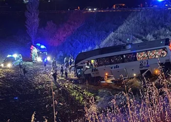 Amasya’da yolcu otobüsü şarampole uçtu: 24 yaralı