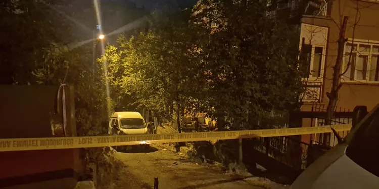 Ankara’da bir dairede 3 kişi ölü olarak bulundu