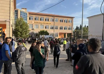 Turgutlu’daki saldırıda görgü tanıkları: “Elinde tüfek vardı müdahale edemezdik”