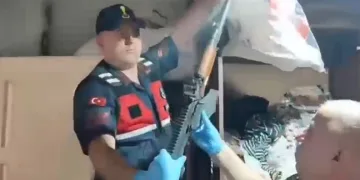 15 adrese silah kaçakçılığı operasyonu