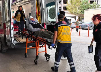 Bursa’da otomobil şarampole uçtu: 2 yaralı