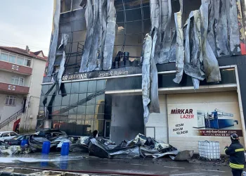 7 kişinin öldüğü fabrika yangını davasında keşif gerginliği