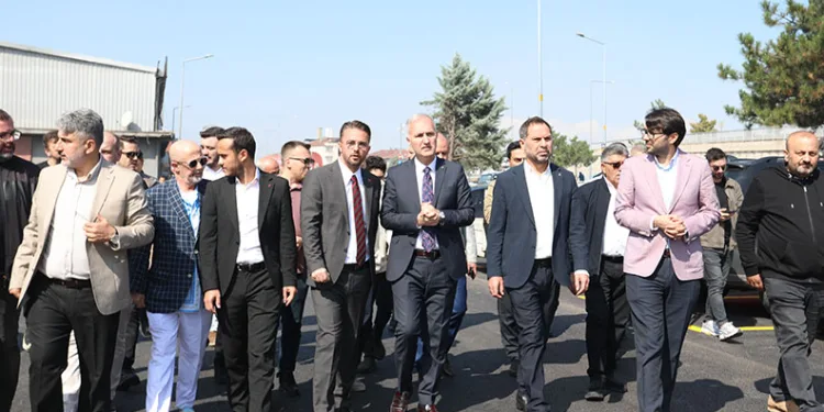 Mobilya Sanayisine Nefes Aldıran Otopark Hizmete Girdi
