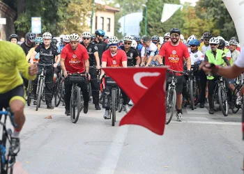 Erkan Aydın, farkındalık için pedal çevirdi