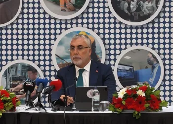 “İşsizliği 2029’da yüzde 7,6 seviyesine indirmeyi hedefliyoruz”