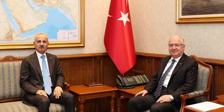 Bakan Güler, Bakan Uraloğlu ile görüştü