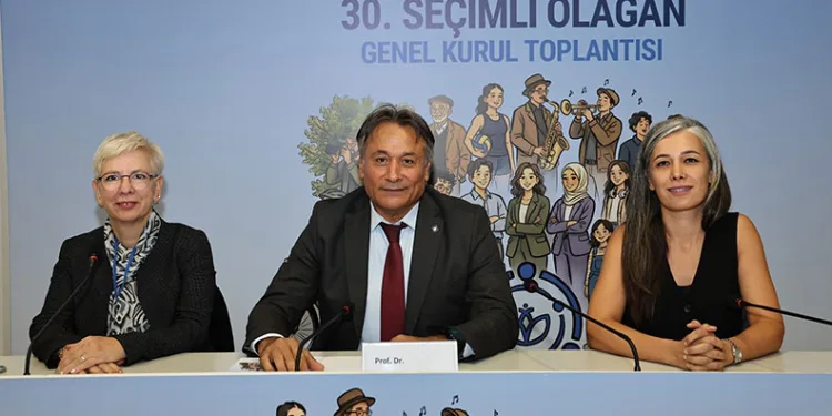 Nilüfer Kent Konseyi’nde Mustafa Berkay Aydın güven tazeledi
