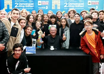 Gani Müjde Osmangazi’de Okurlarıyla Buluştu