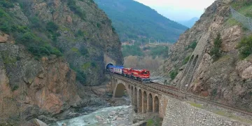 Turistik Karaelmas Ekspresi yeniden raylarla buluşuyor