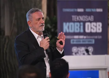 İbrahim Burkay plastik sektörü temsilcileri ile buluştu