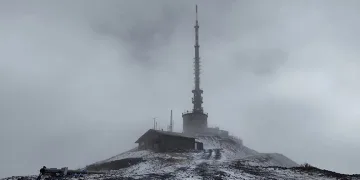 Palandöken’in zirvesi beyaza büründü