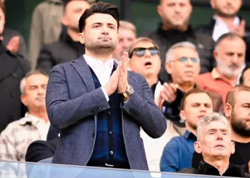 Bursaspor Başkanı Enes Çelik’ten Batalla ve Mustafa Er mesajı