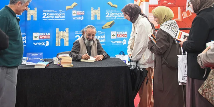 Kitapseverler Osmangazi’de Buluşmaya Devam Ediyor