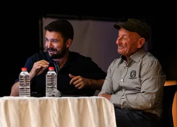 Yaren Leylek ve Adem Amca’nın dostluğu İzmir’de büyük ilgi gördü