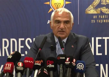 “Türkiye olarak kendi yolunu çizebilen ender ülkelerdeniz”