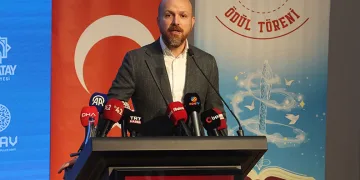 Bilal Erdoğan: Savaşlara seyirci kalmayan bir Türkiye olacak