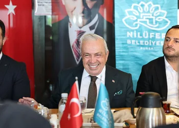 Şadi Özdemir Bursaspor tribün liderleriyle bir araya geldi