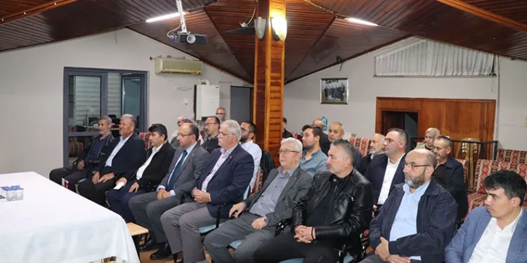 Prof. Dr. Adem Apak: “Ahlak, hayatın her alanında sorumluluk bilincidir”