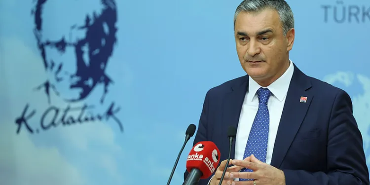 CHP’de 5 belediye başkanı kesin ihraç talebiyle disipline sevk edildi