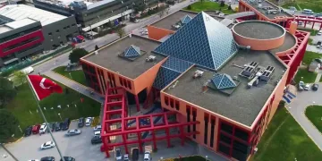 BTSO seçimlerinde oy verme işlemi başladı: 33 bin üye sandık başında
