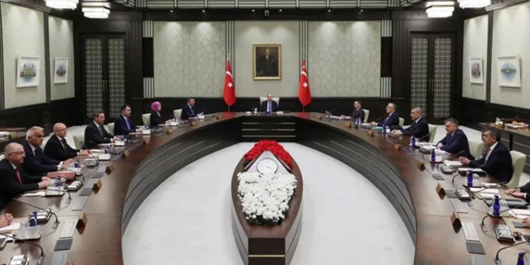Kabine bugün toplanıyor: Yatırım fonu mağdurları gündemde