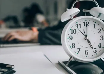 Çalışma saatleri kısalacak mı? Türkiye’de 45 saatlik mesai gündemde