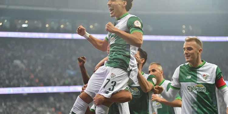 Bursaspor, Pendikspor’u 2-0 mağlup etti