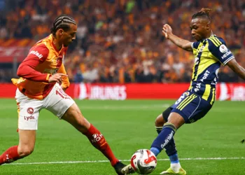 Galatasaray-Fenerbahçe derbisinin tarihi ve saati belli oldu