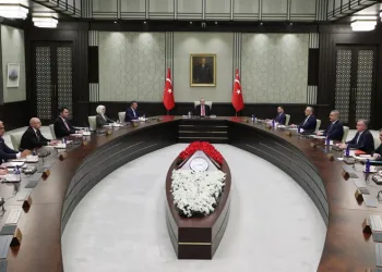 Kabine bugün toplanıyor: Gündemde fon soruşturması var