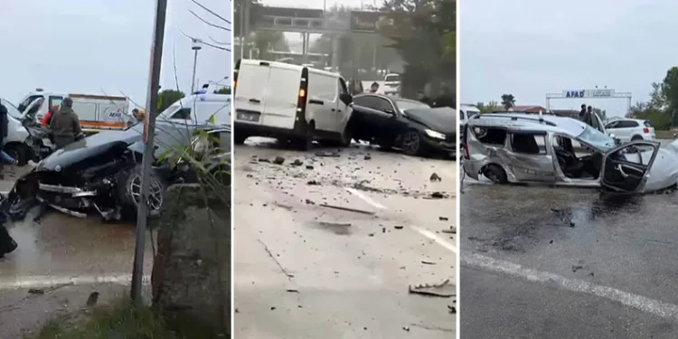 Bursa’da yağmurlu havada 5 araç birbirine girdi: 5 yaralı