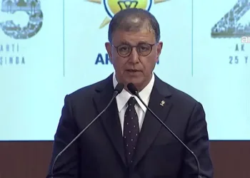 Cemil Tugay’dan AK Parti’de ilk mesaj: İzmir’i yeniden inşa edeceğiz