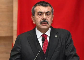 Bakan Tekin’den zorunlu eğitim açıklaması: Kısalma gündeme gelecek