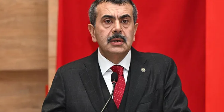 Bakan Tekin’den zorunlu eğitim açıklaması: Kısalma gündeme gelecek