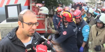 Maltepe’de çöken binadan kurtarılan vatandaş: Binamız çatlaktı