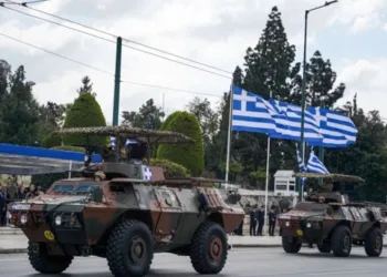 Yunanistan tanklarını anti-drone kafesleriyle donatıyor
