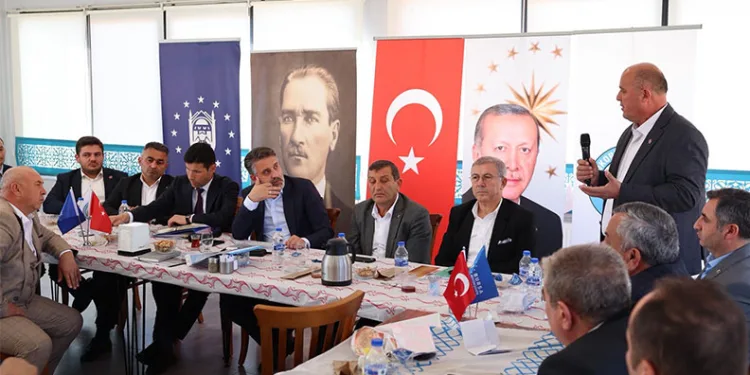 Başkan Vekili Biba, Büyükorhan’da muhtarları dinledi