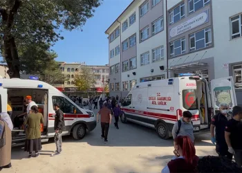 Bursa’da okulda gaz paniği