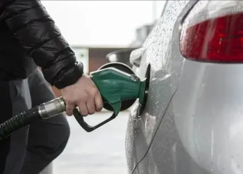 Rus dizel yakıtı beklentisi petrol fiyatlarını düşürdü