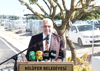 Nilüfer’de sahipsiz hayvanlar için “Umut Ağacı” açıldı