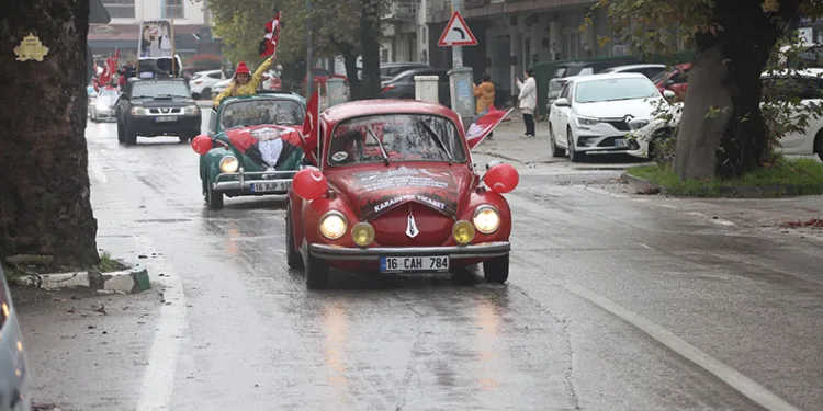 Bursa’da aç kalan domuz Mudanya sahiline indi
