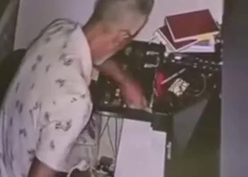 Eskişehir merkezli 5 ildeki fuhuş operasyonunda yakalanan 17 şüpheli adliyeye sevk edildi