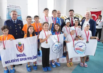 Cumhuriyet Kupası Yüzme Yarışları Yenişehir’de düzenlendi