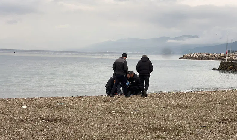 Mudanya’da plajda erkek cesedi bulundu