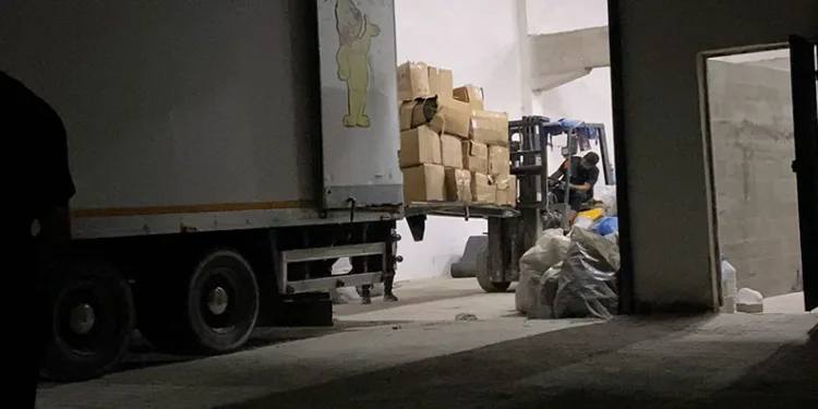 Kıraathanede gece yarısı çıkan yangın korkuttu
