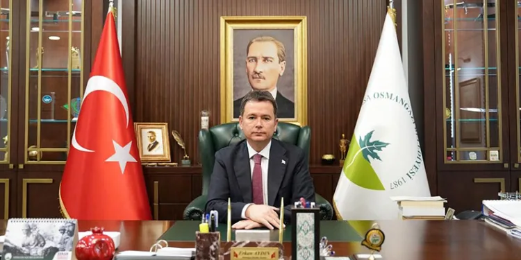 Bursa’da Cumhuriyet’in 103. yılı için çelenk sunuldu