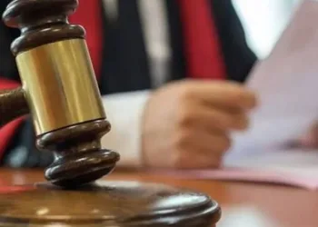 Kıraathanede gece yarısı çıkan yangın korkuttu