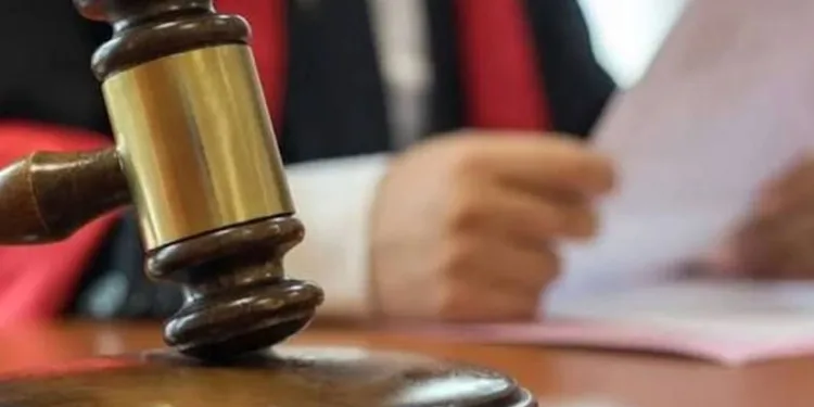 Kıraathanede gece yarısı çıkan yangın korkuttu