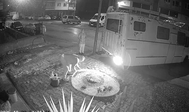 Bursa’da inanılmaz kiracı-mülk sahibi gerilimi kamerada